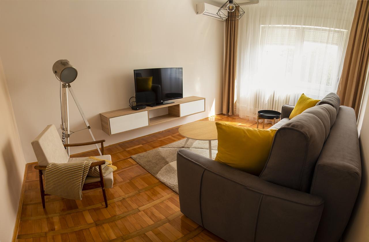 Appartamento Apartman No.5 Novi Sad Esterno foto