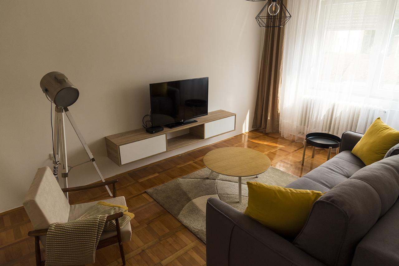 Appartamento Apartman No.5 Novi Sad Esterno foto